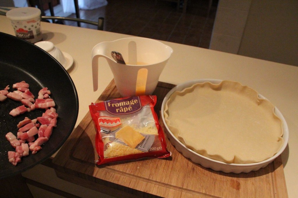 lay out pastry like so, and then pour in filling