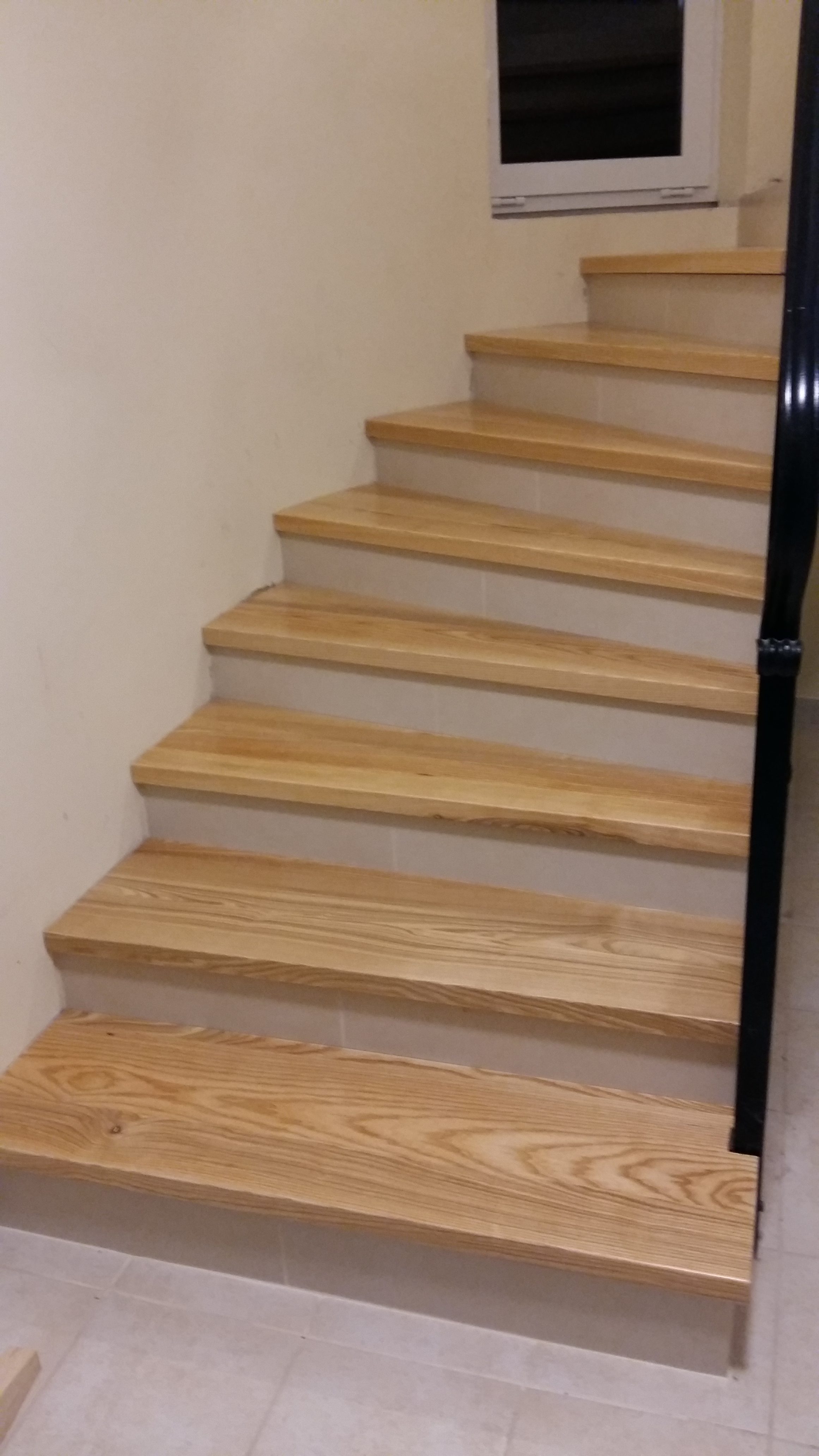 ash wood custom stairs 
