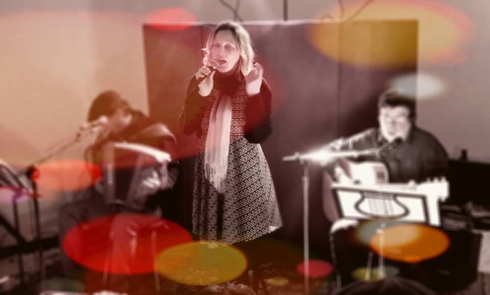 Hamori, Eva singing debut Sud de France